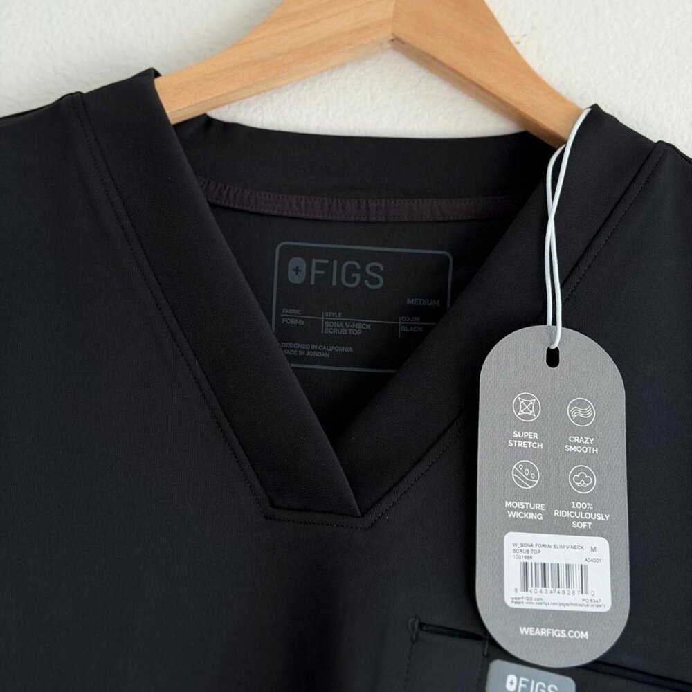 Figs Sona FORMx Slim V-Neck Scrub Top in Black, Size Medium - Picture 9 of 11